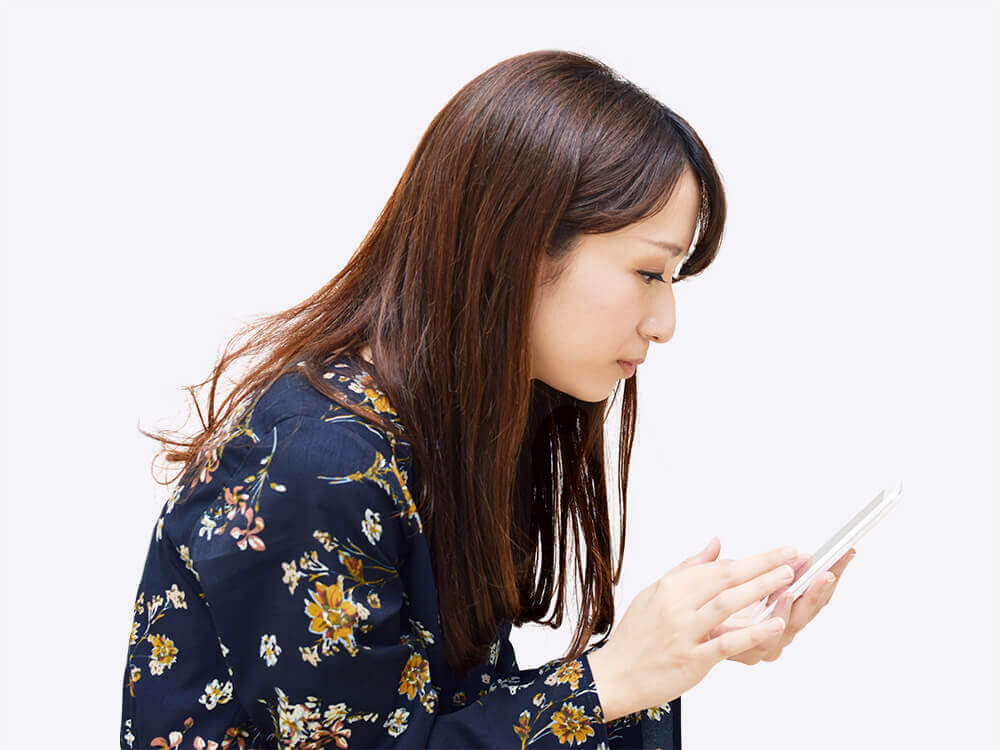 スマホ首・スマホ猫背を解消する骨盤矯正｜北九州小倉で美しい姿勢とスッキリした首肩へ